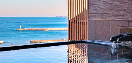 海を望む露天風呂